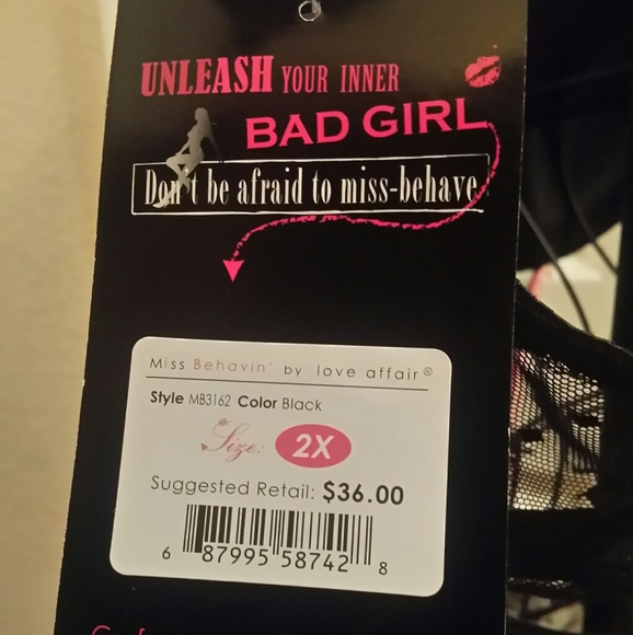 Lingerie - Picture 2 of 7